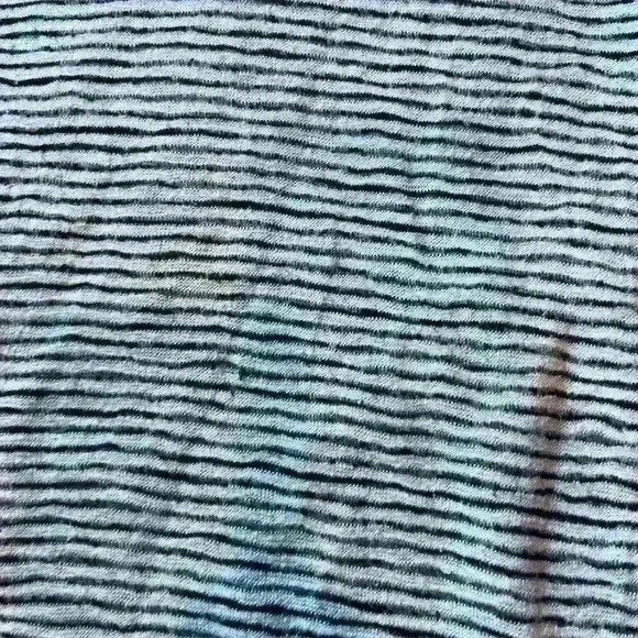 Athleta Breezy Black and White Stripe Split Back Tee size small athletic - Picture 3 of 5